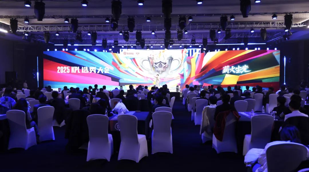 在球场上牢 在球场上牢