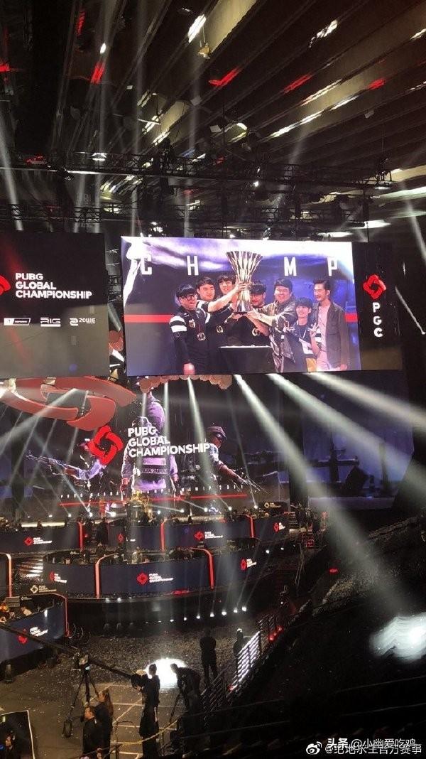 的卓越表现 的卓越表现