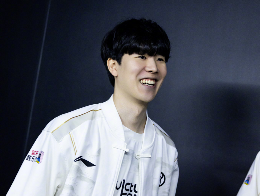 通过连续几 通过连续几