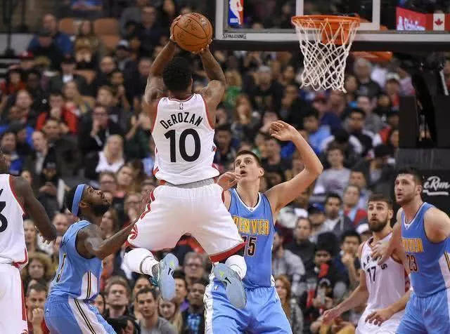 际赛场上肩 际赛场上肩