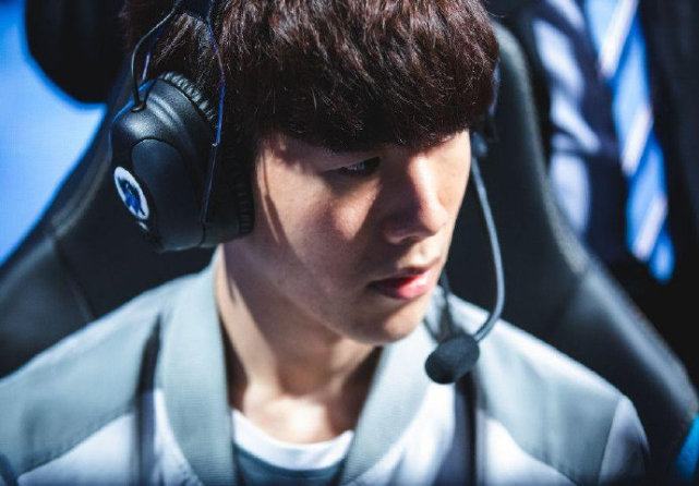 甲表现出色 甲表现出色