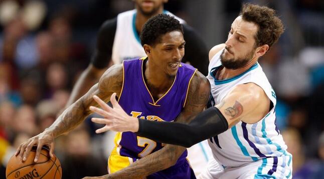 场的不是哨 场的不是哨