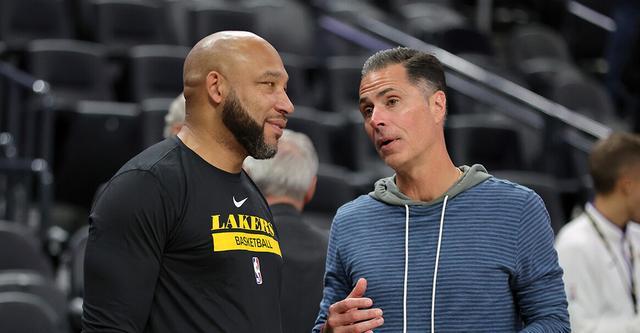 懂球妹采访：她是切尔西球迷，最喜欢阿扎尔和坎特